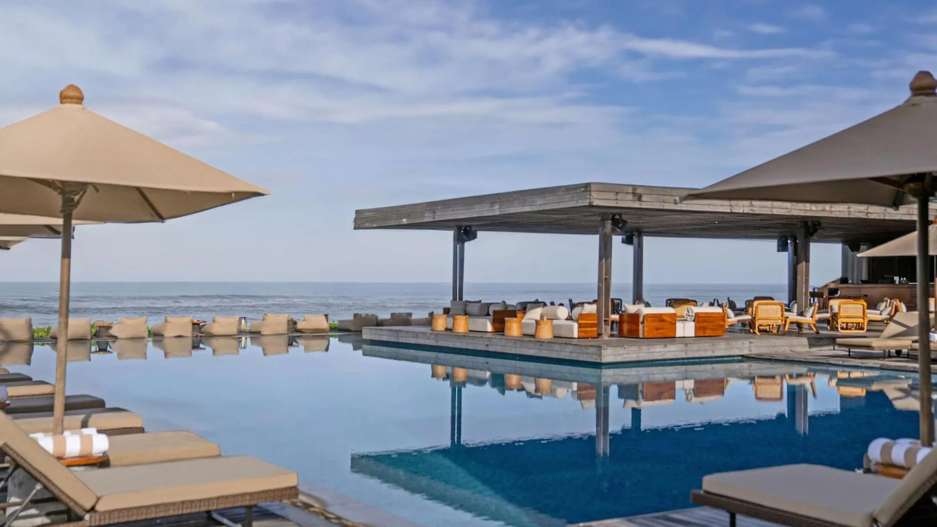 Hotel Alila Seminyak Indonesia