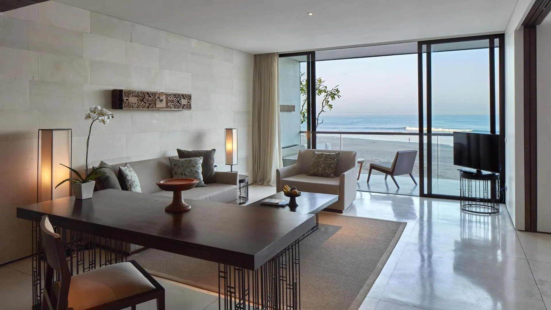 ***** Resort Hotel Alila Seminyak Indonesia